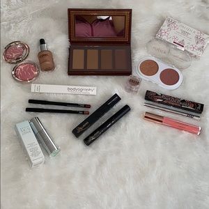 Bundle of makeup ❗️❗️❗️$50 OBO